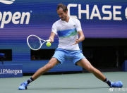 开云平台-关于美网鏖战蒙特卡洛大师赛，梅德韦杰夫高光表现的信息