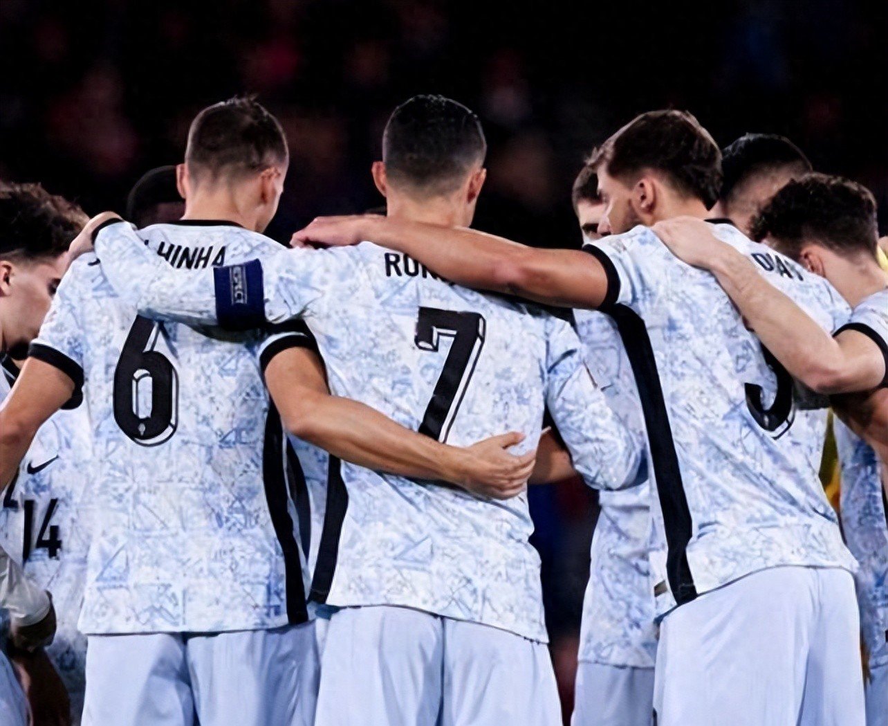 包含欧国联比赛瑞典球员承认失误,球队面对下一场挑战的词条 包含欧国联比赛瑞典球员承认失误,球队面对下一场挑战的词条