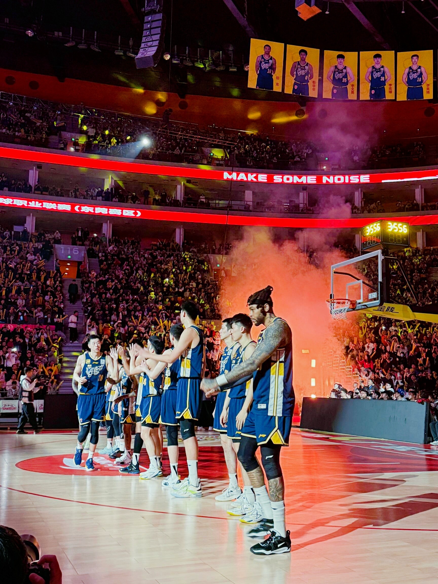 球队全员发威,主场轻松取胜 球队全员发威,主场轻松取胜