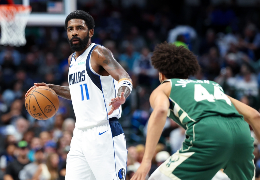 雄鹿遭遇独行侠逆袭，遗憾失利