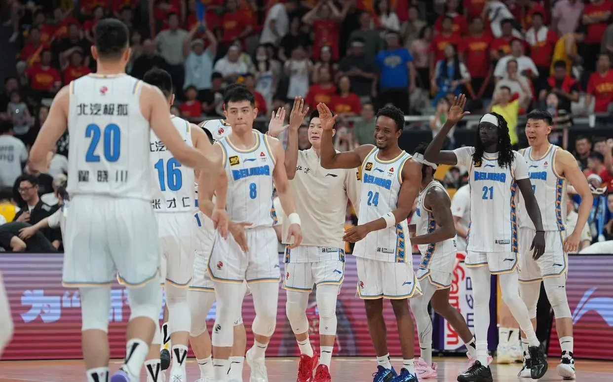 北京队主场击败对手,取得胜利 北京队主场击败对手,取得胜利