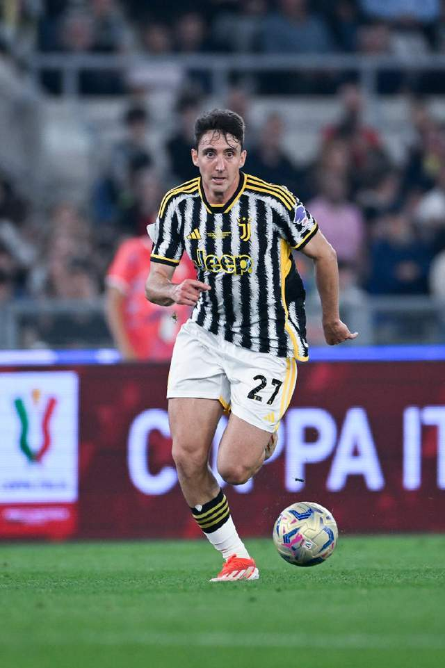 关于切尔西冬窗引援计划曝光，曼城或引进后卫补强的信息