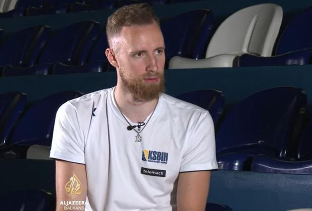 斯洛文尼亚逆袭波黑，小组晋级前景一片光明的简单介绍