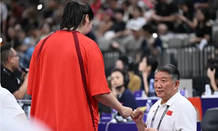 韩国队横扫日本队，马琳带队取胜