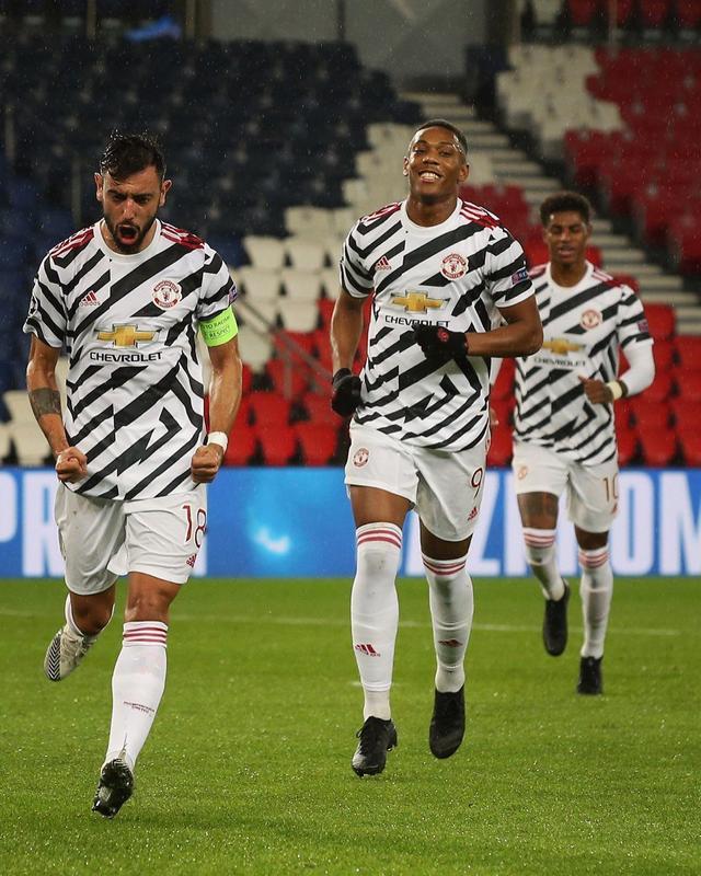 包含乌克兰逆转巴黎，拉什福德统治全场的词条