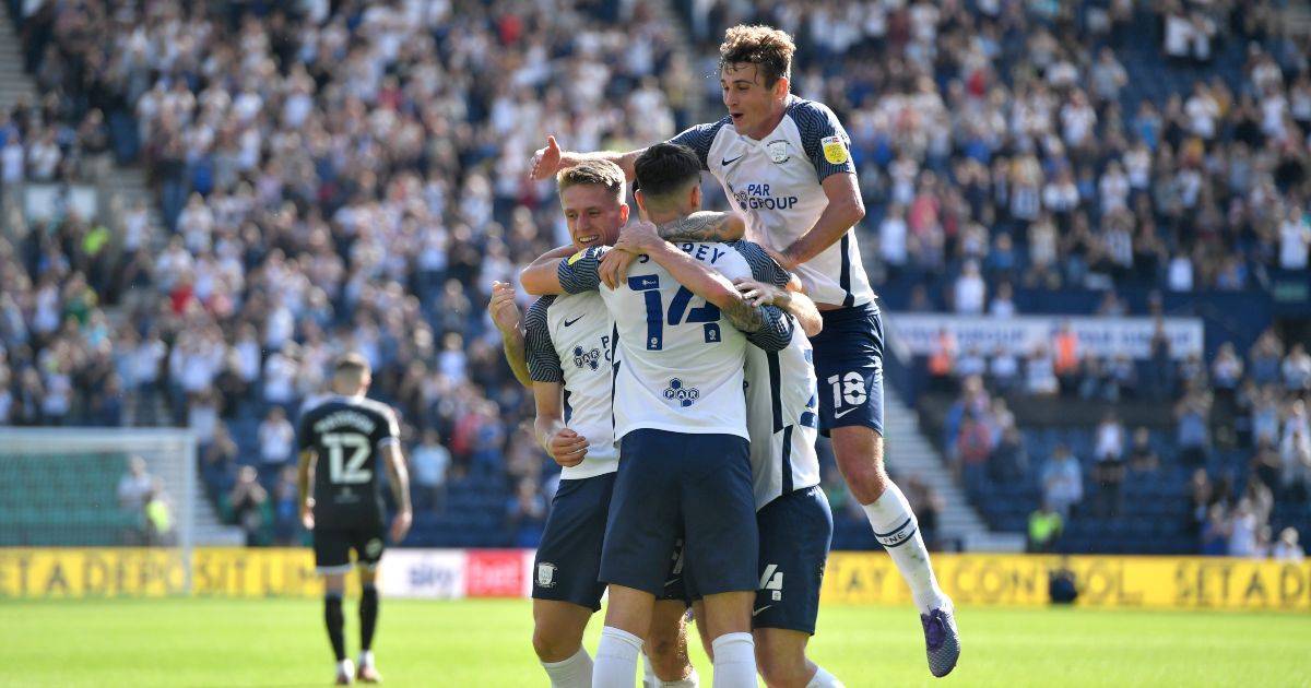 卢顿城球员受伤离场，状态堪忧