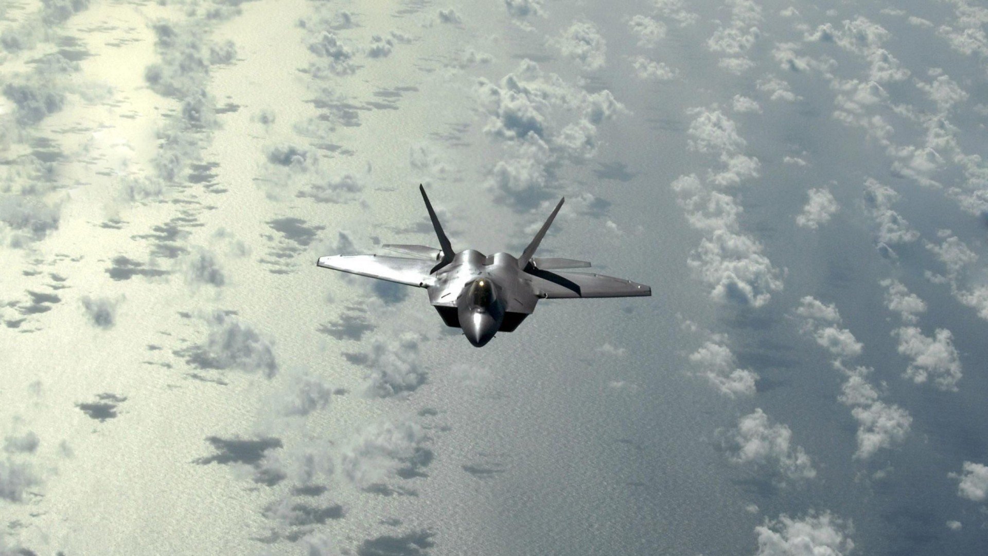 决胜时刻,勒沃库森的战术纪律与拉什福德的个人觉醒