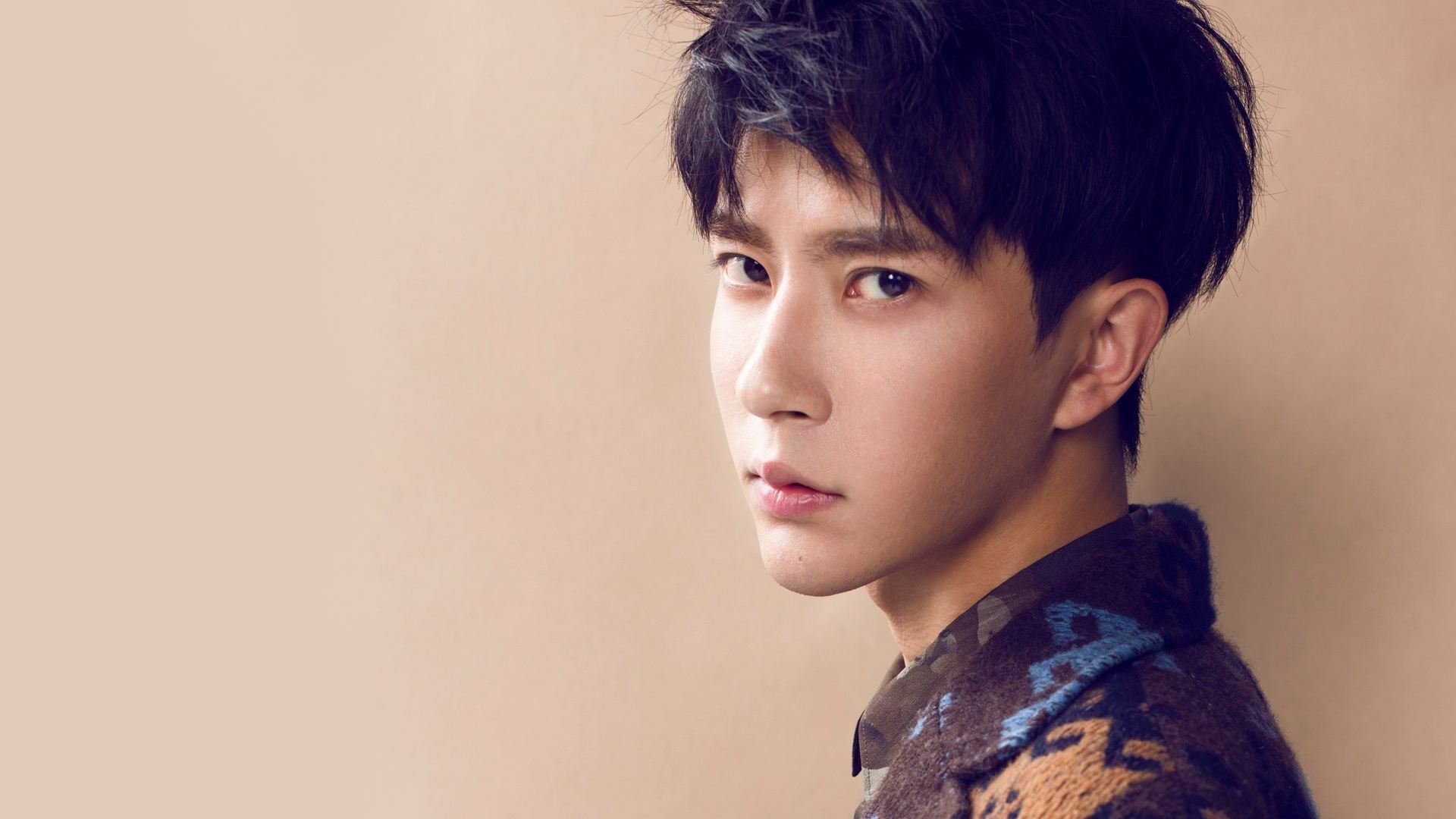 冰与火的对决,芬兰小国奇迹与哈兰德巨人崛起的足球启示