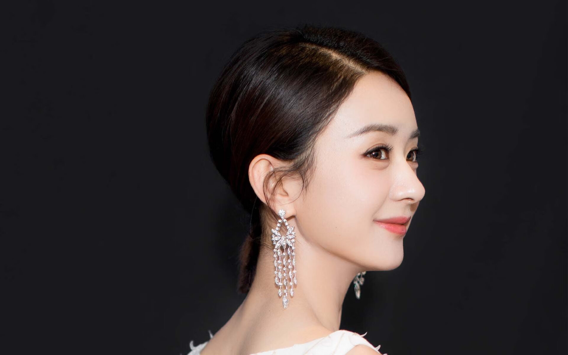 绝代双骄的黄昏之战,葡萄牙铁血防线锁死东欧铁骑,布罗佐维奇中场封神