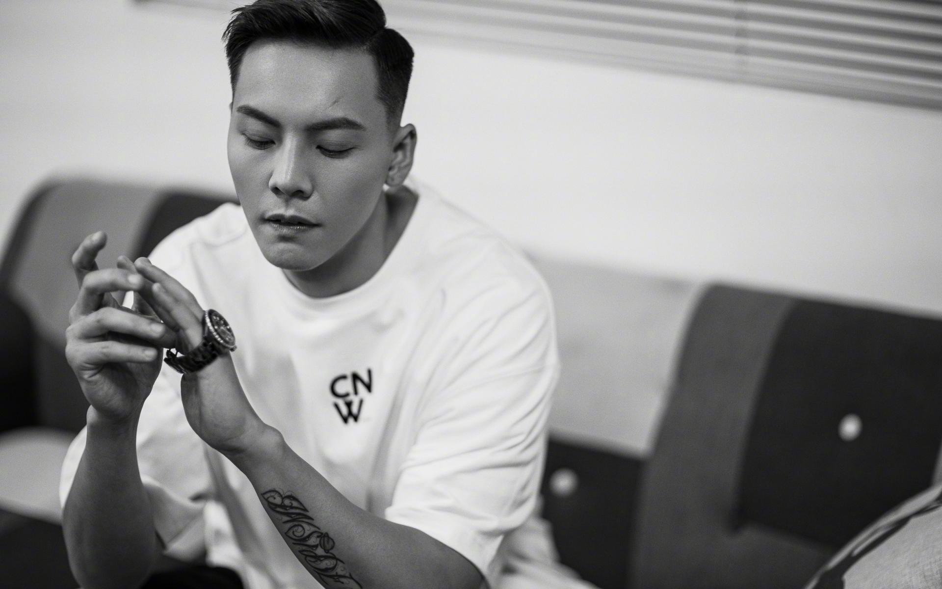 孤星耀世，2026世界杯D组，挪威的独行与门将的神谕